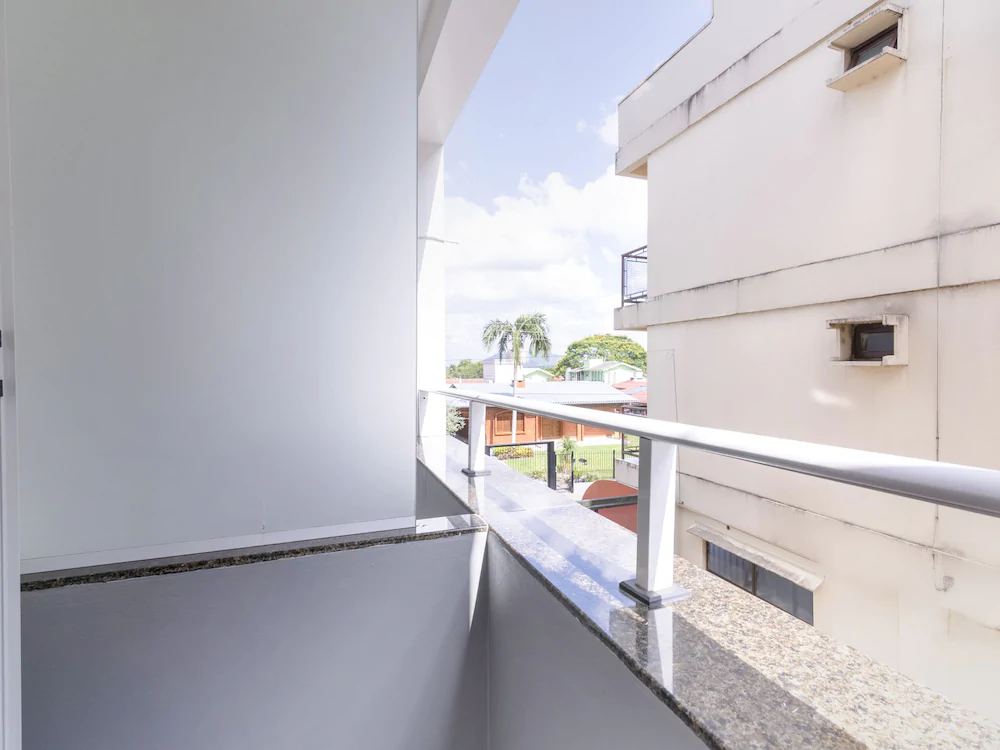 Teuthos Hotel by OYO Rooms