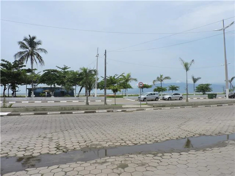 Yellow House Palmeiras Beach Caraguá