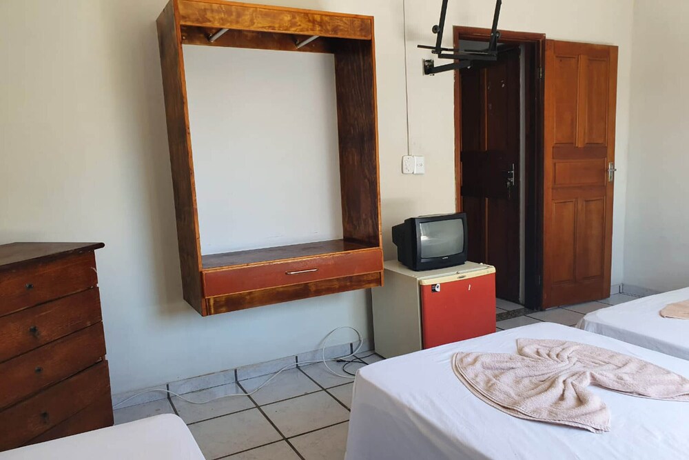 Hotel Loretis by OYO Rooms