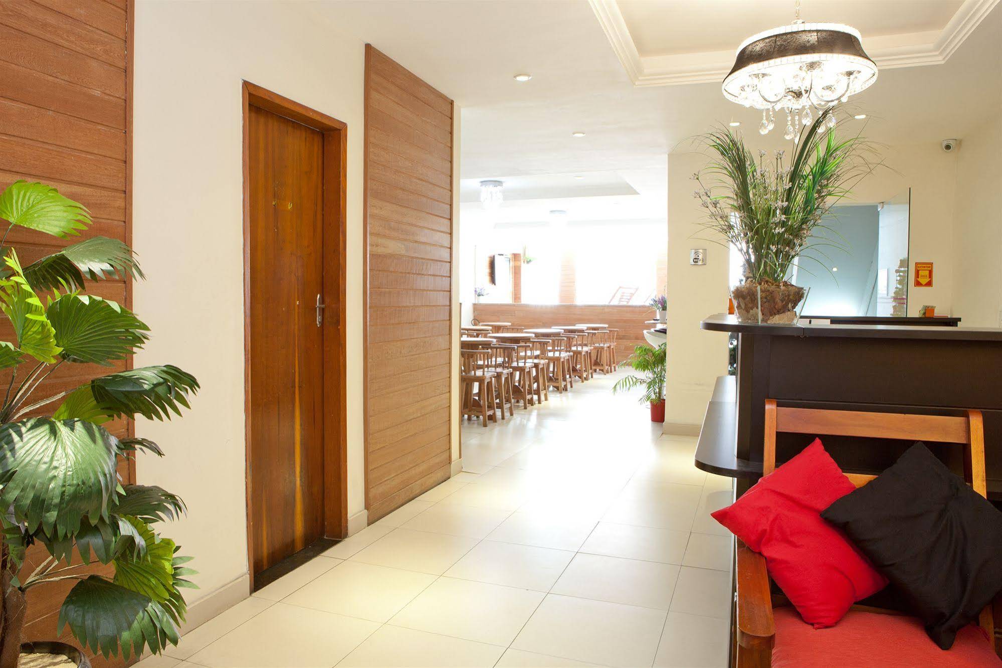 HMG Suites Inn Rio