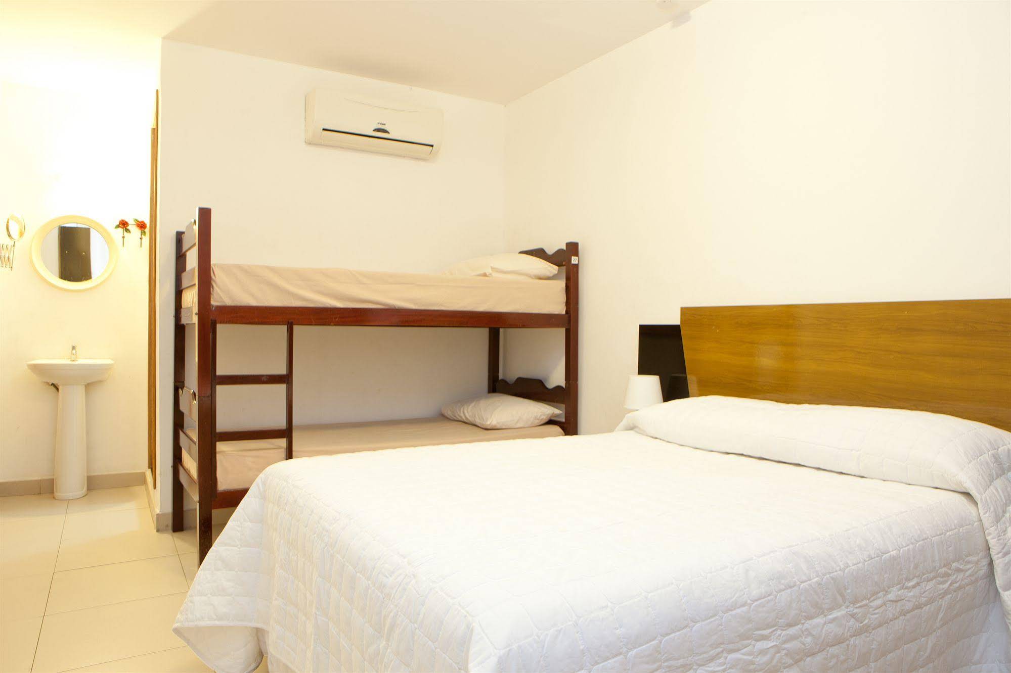 HMG Suites Inn Rio