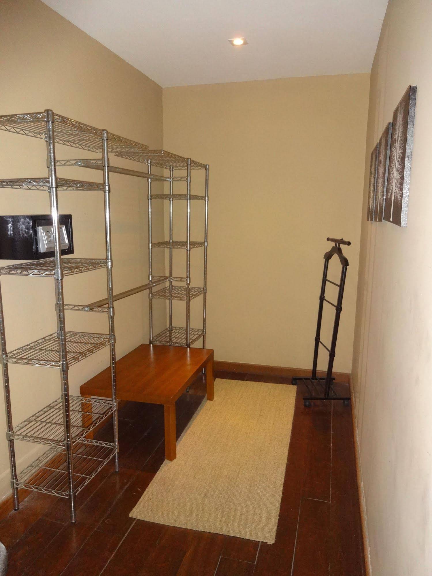Altos de Santa Teresa Guest House