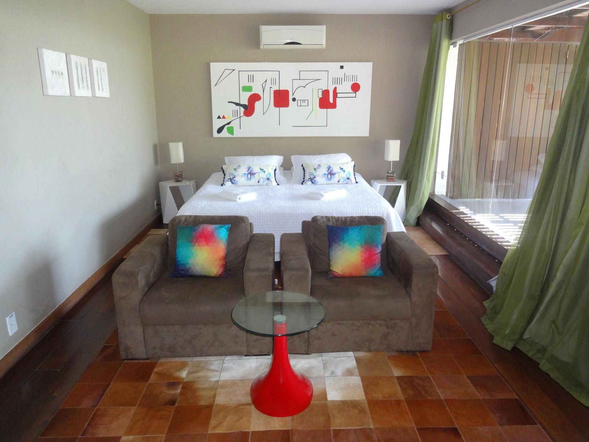 Altos de Santa Teresa Guest House