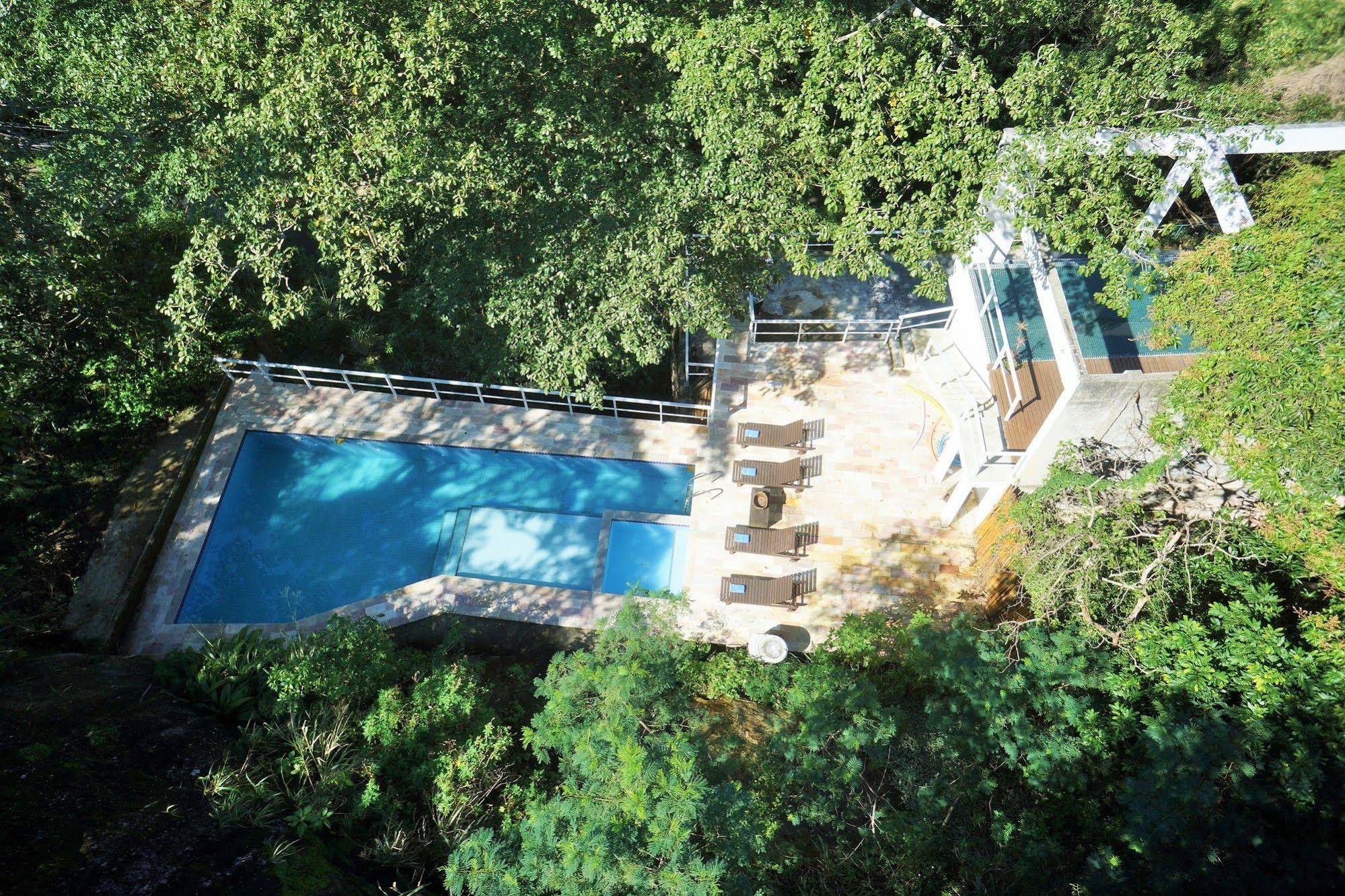 Altos de Santa Teresa Guest House