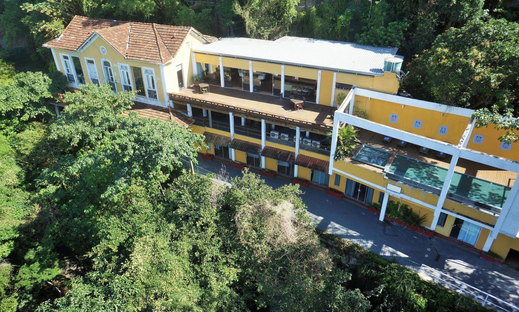 Altos de Santa Teresa Guest House