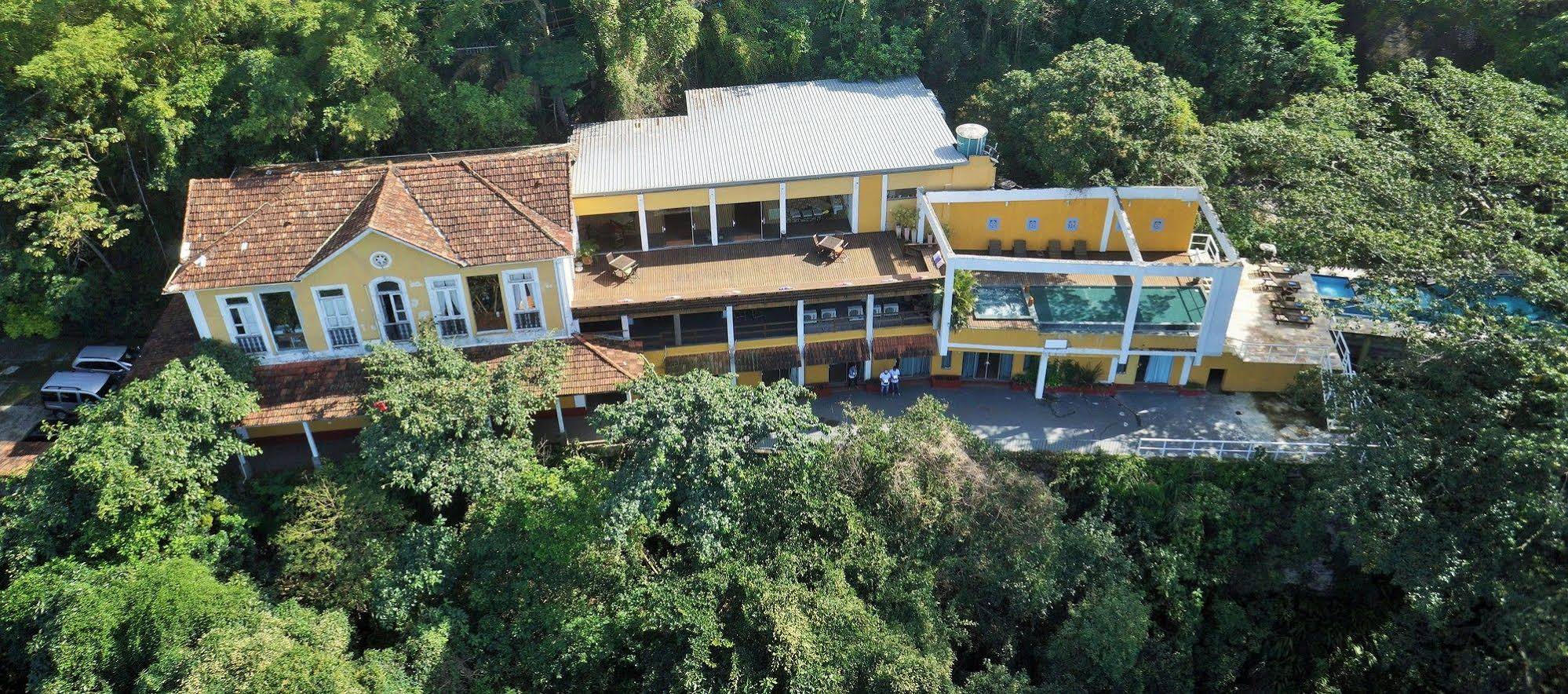 Altos de Santa Teresa Guest House
