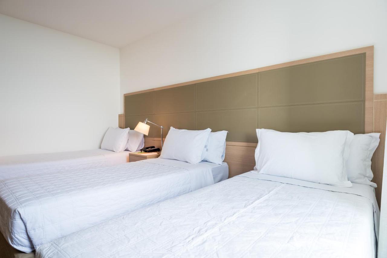 Americas Barra Hotel