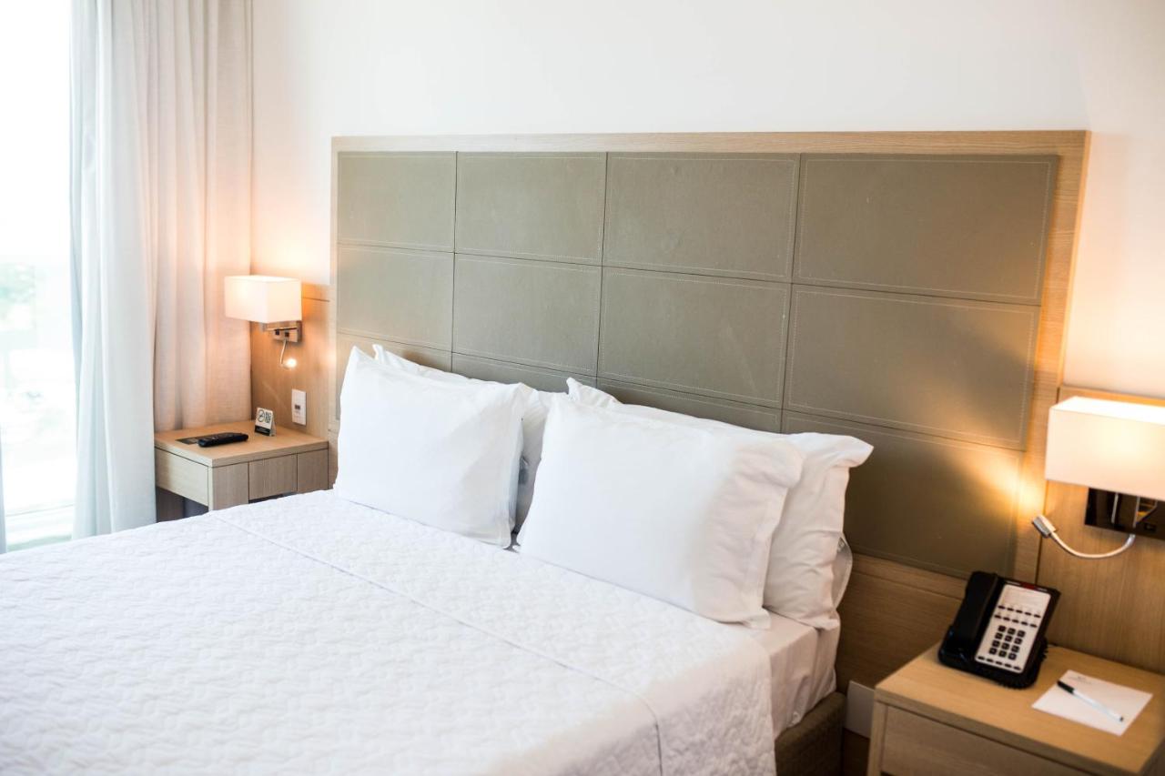 Americas Barra Hotel