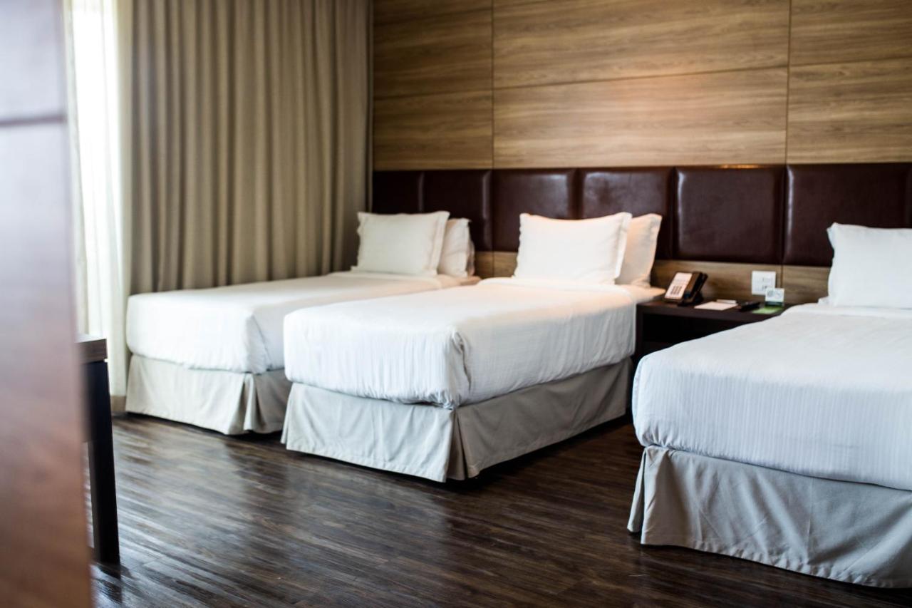 Americas Barra Hotel