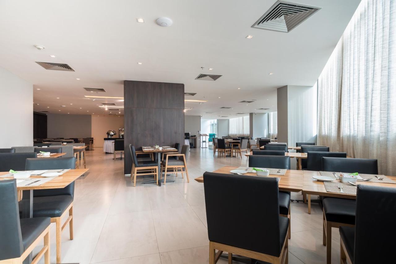 Americas Barra Hotel
