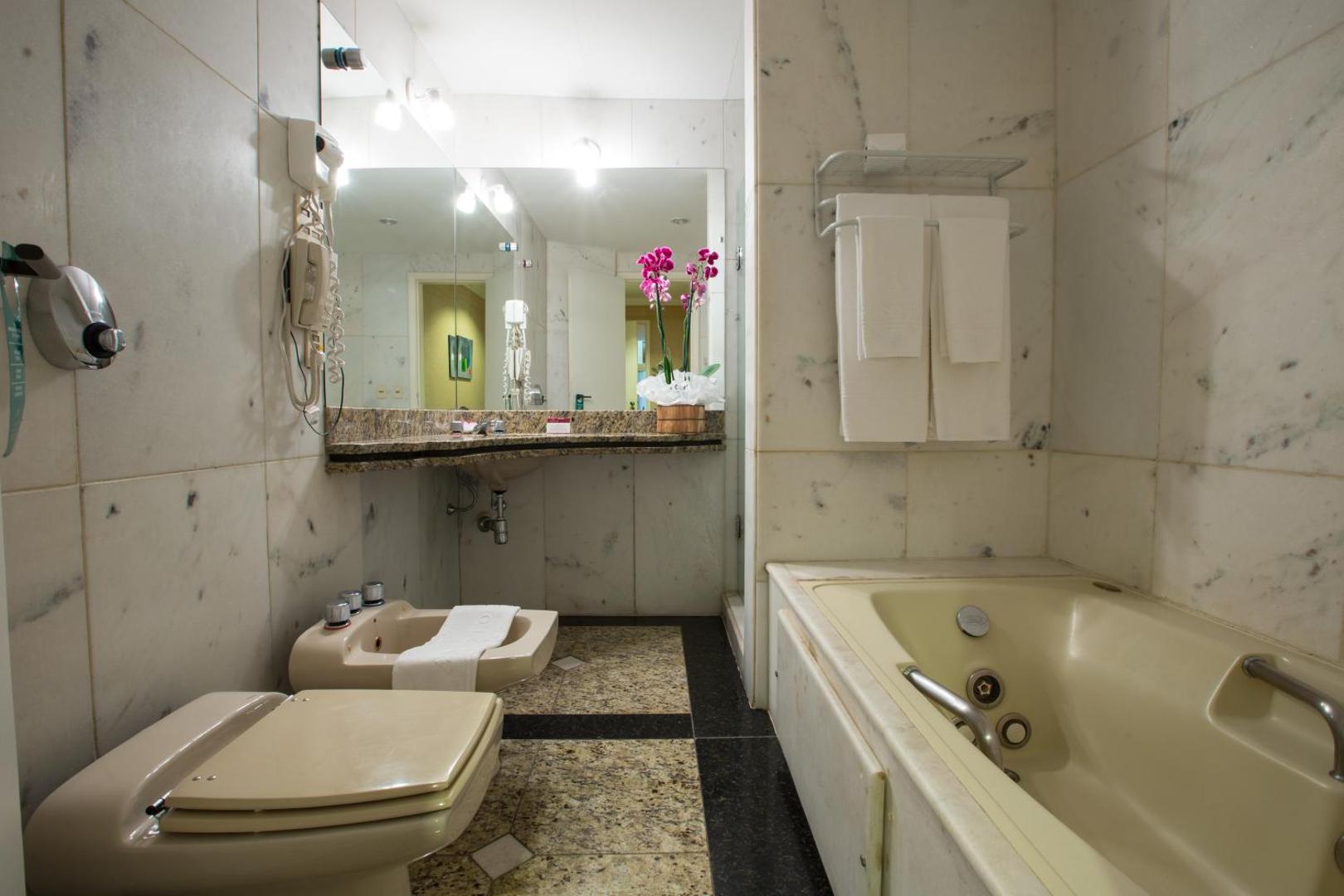 Augusto's Copacabana Hotel