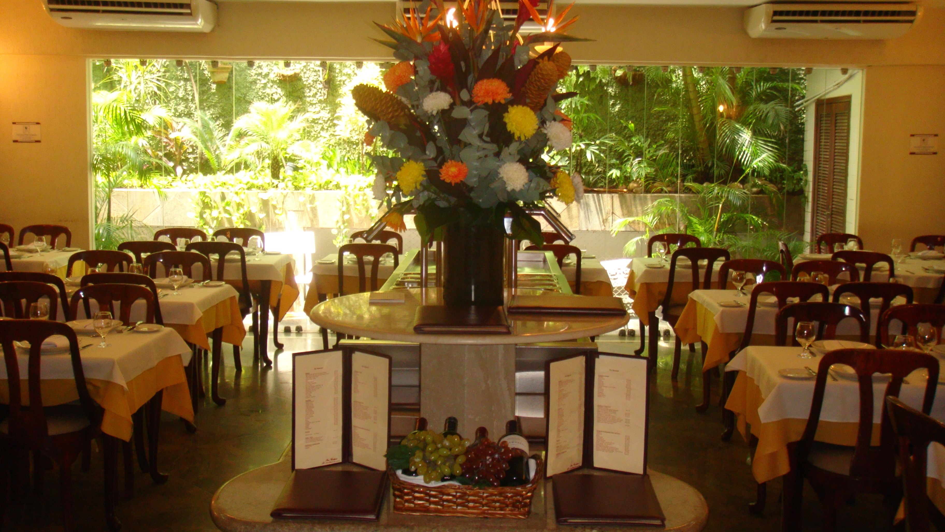Augusto's Copacabana Hotel