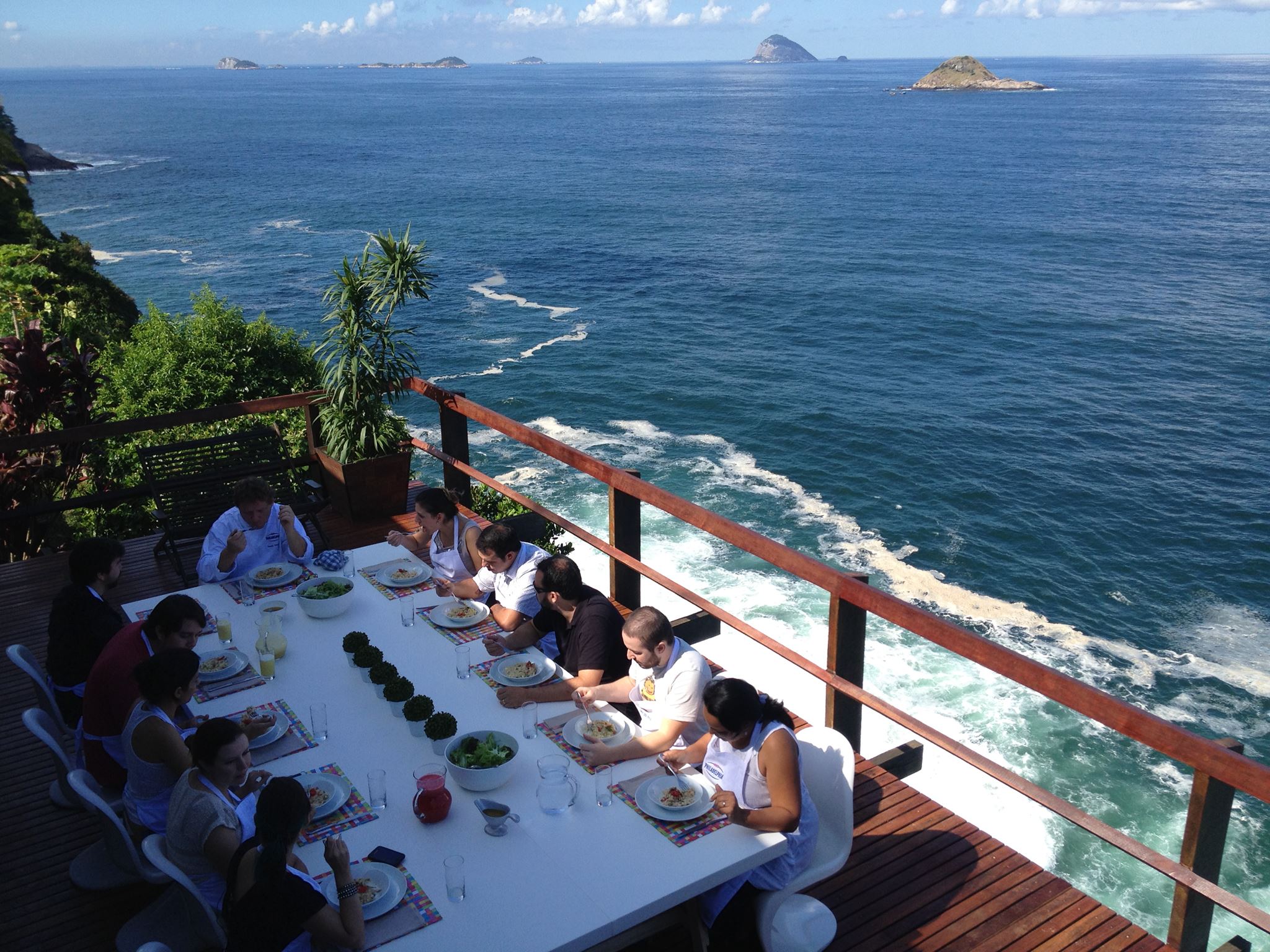 Cliffside Guest House & Experience