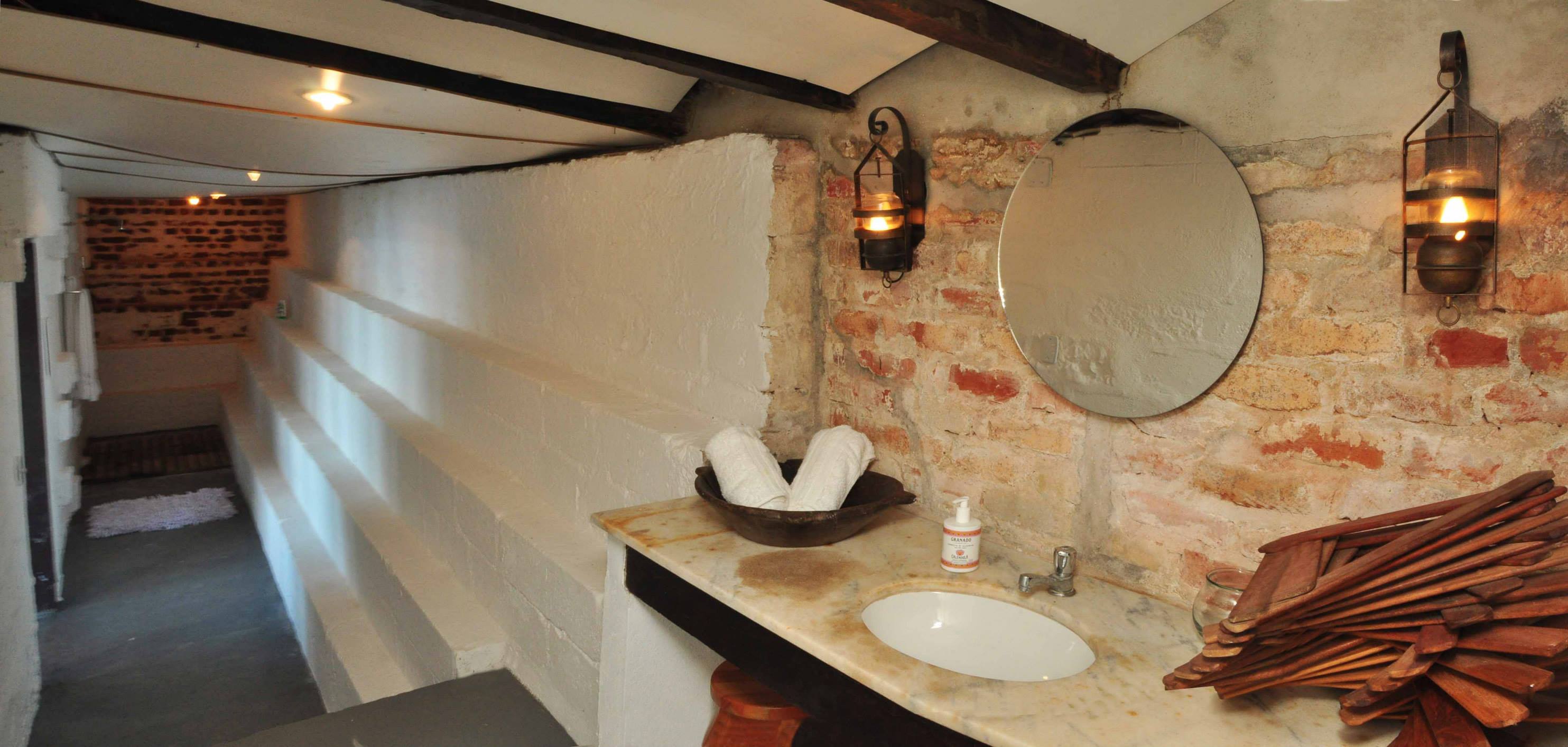 Cliffside Guest House & Experience