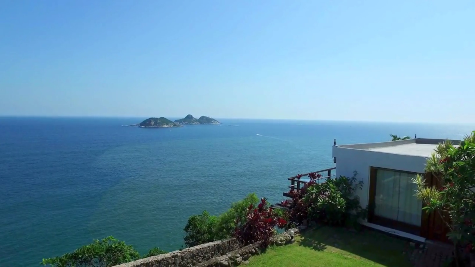 Cliffside Guest House & Experience