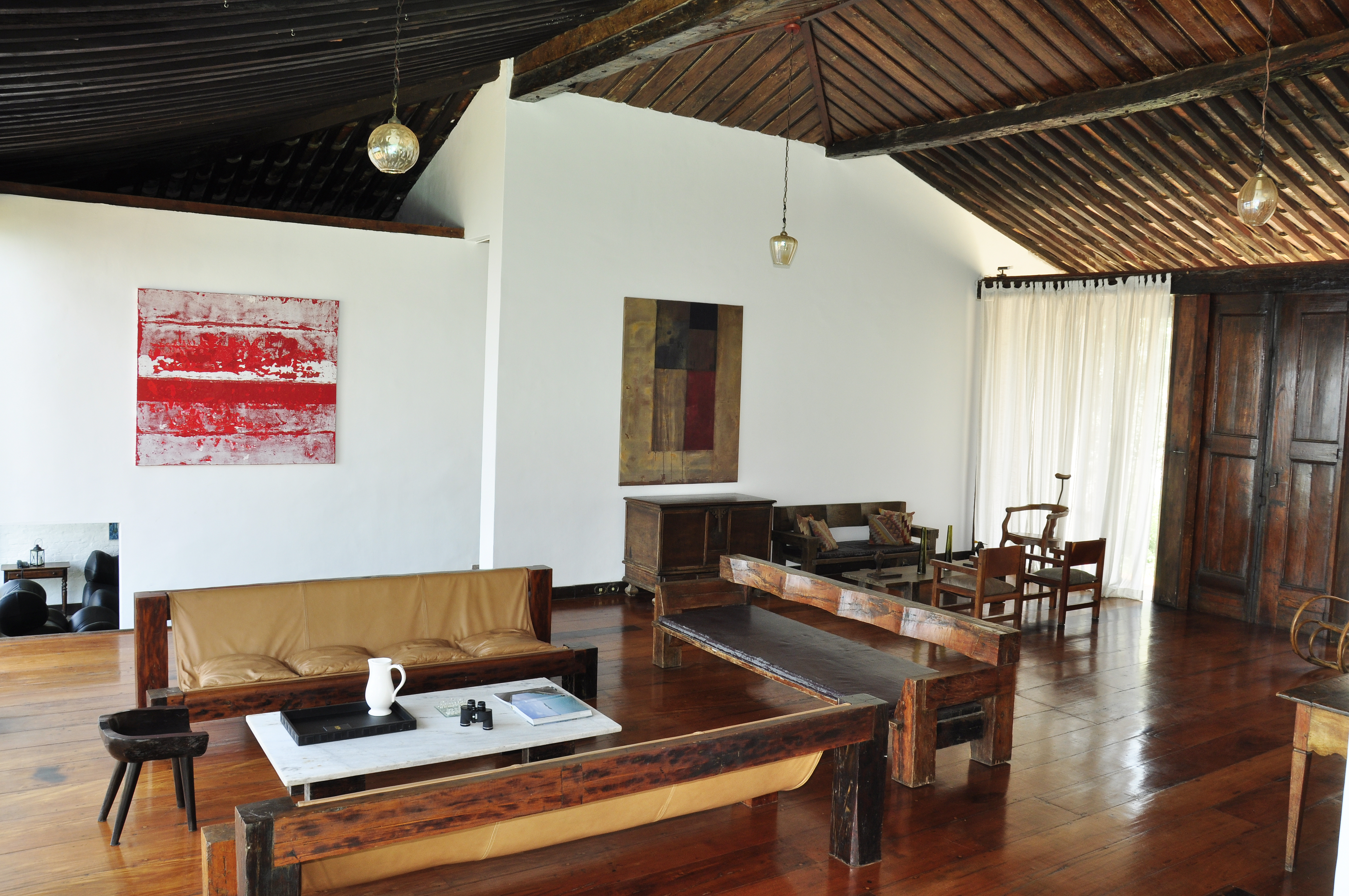 Cliffside Guest House & Experience