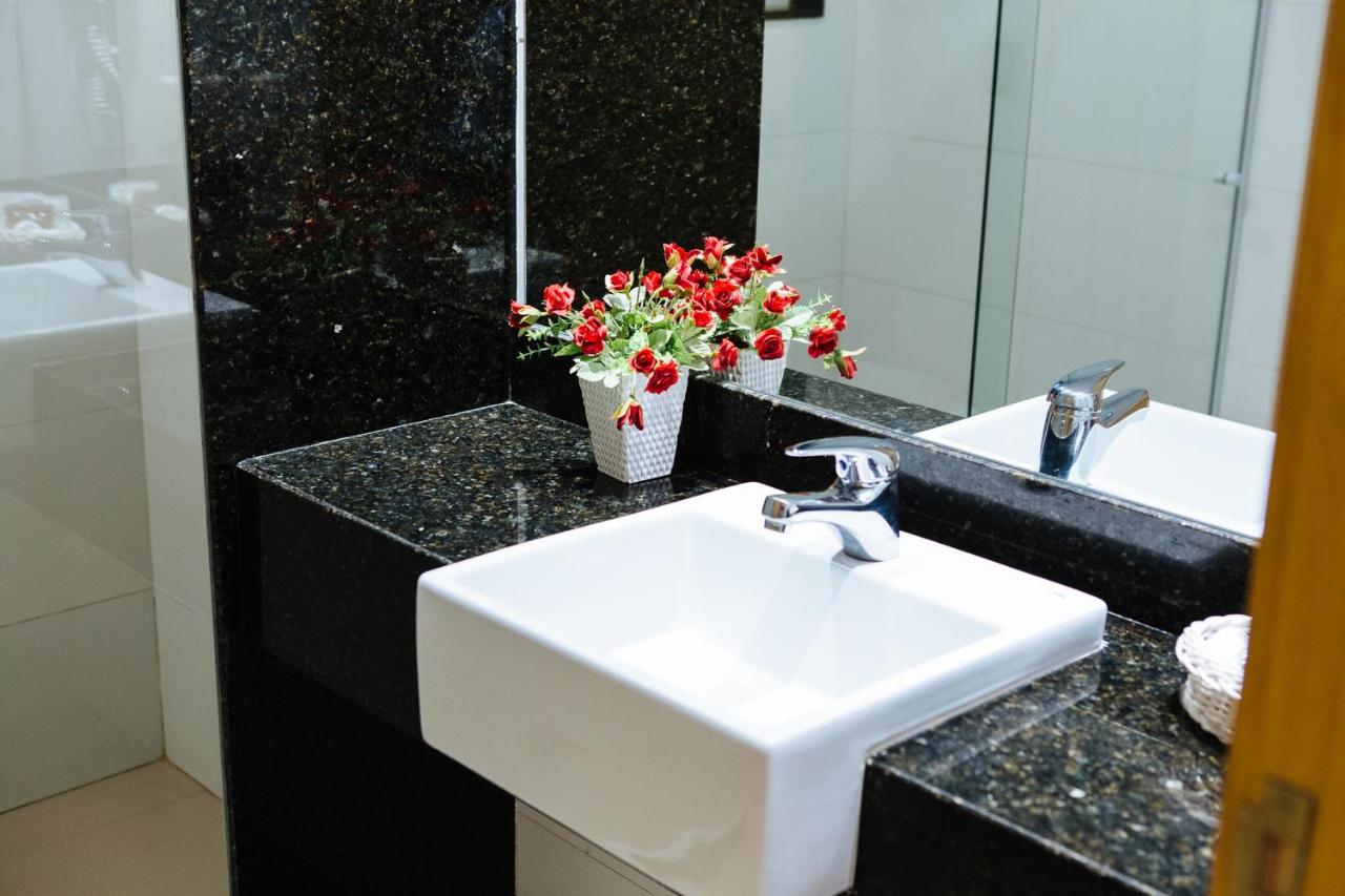 Elegance Praia Hotel