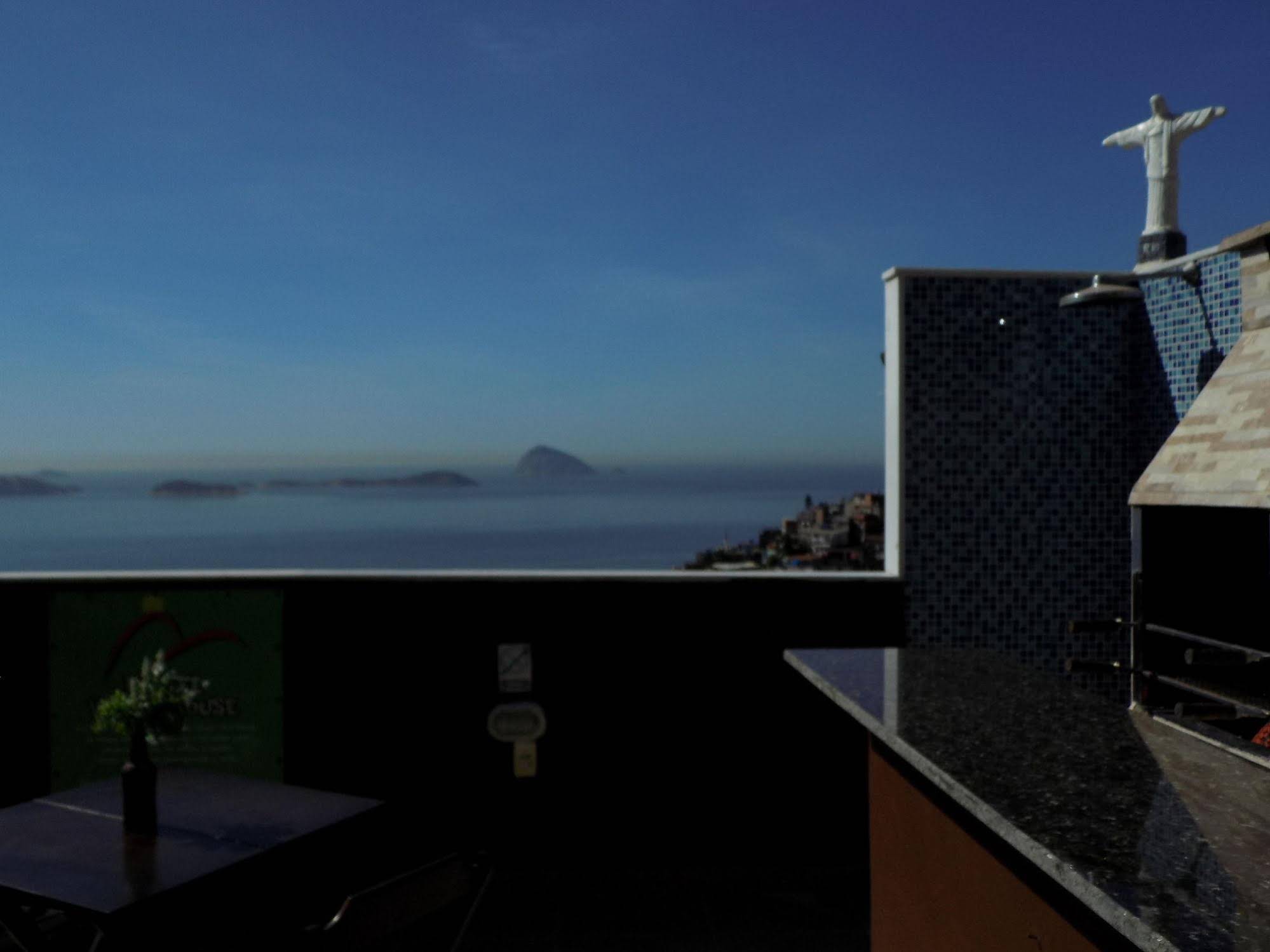 Hostel Vidigal House