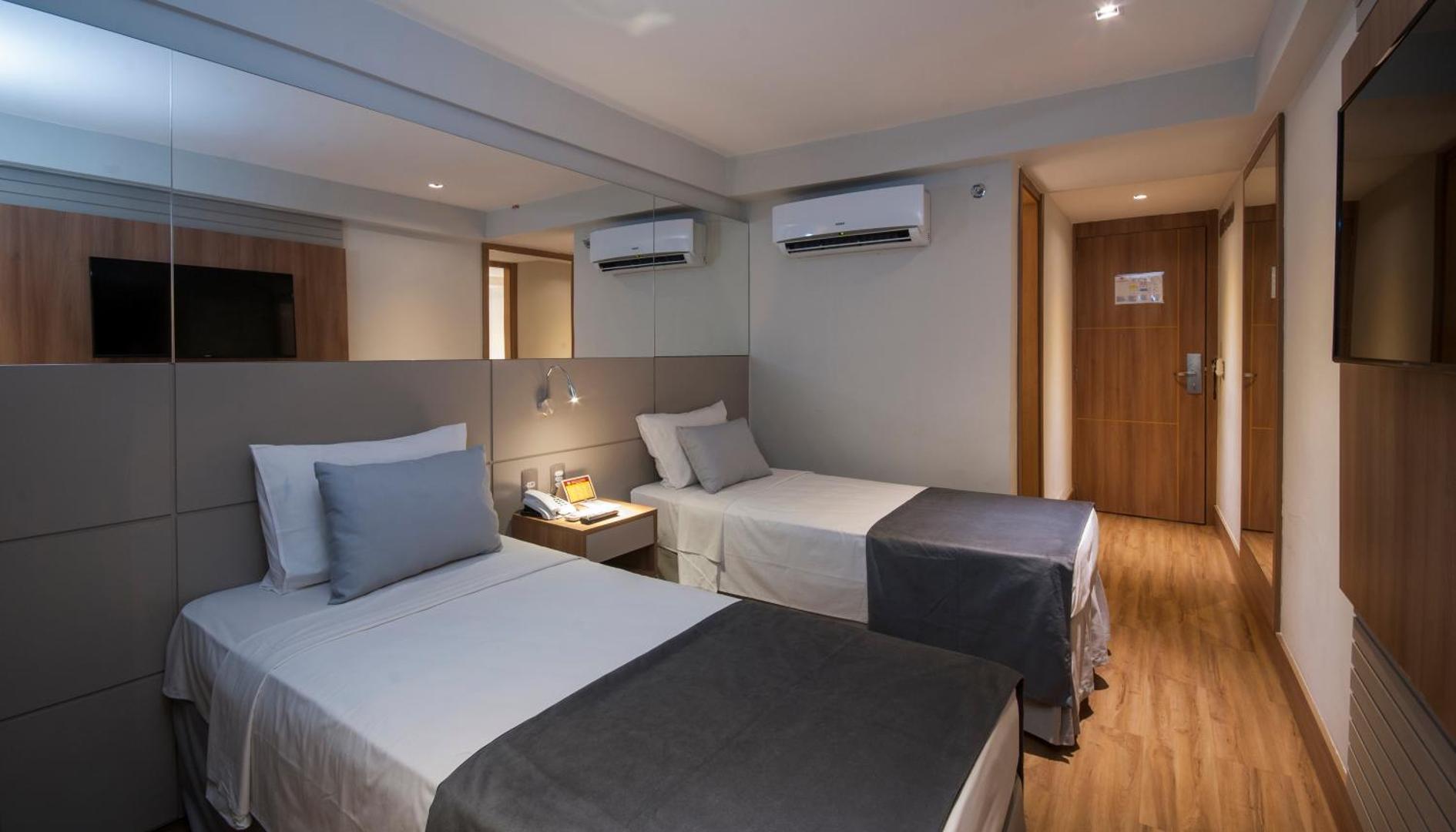 Hotel Atlantico Travel Copacabana