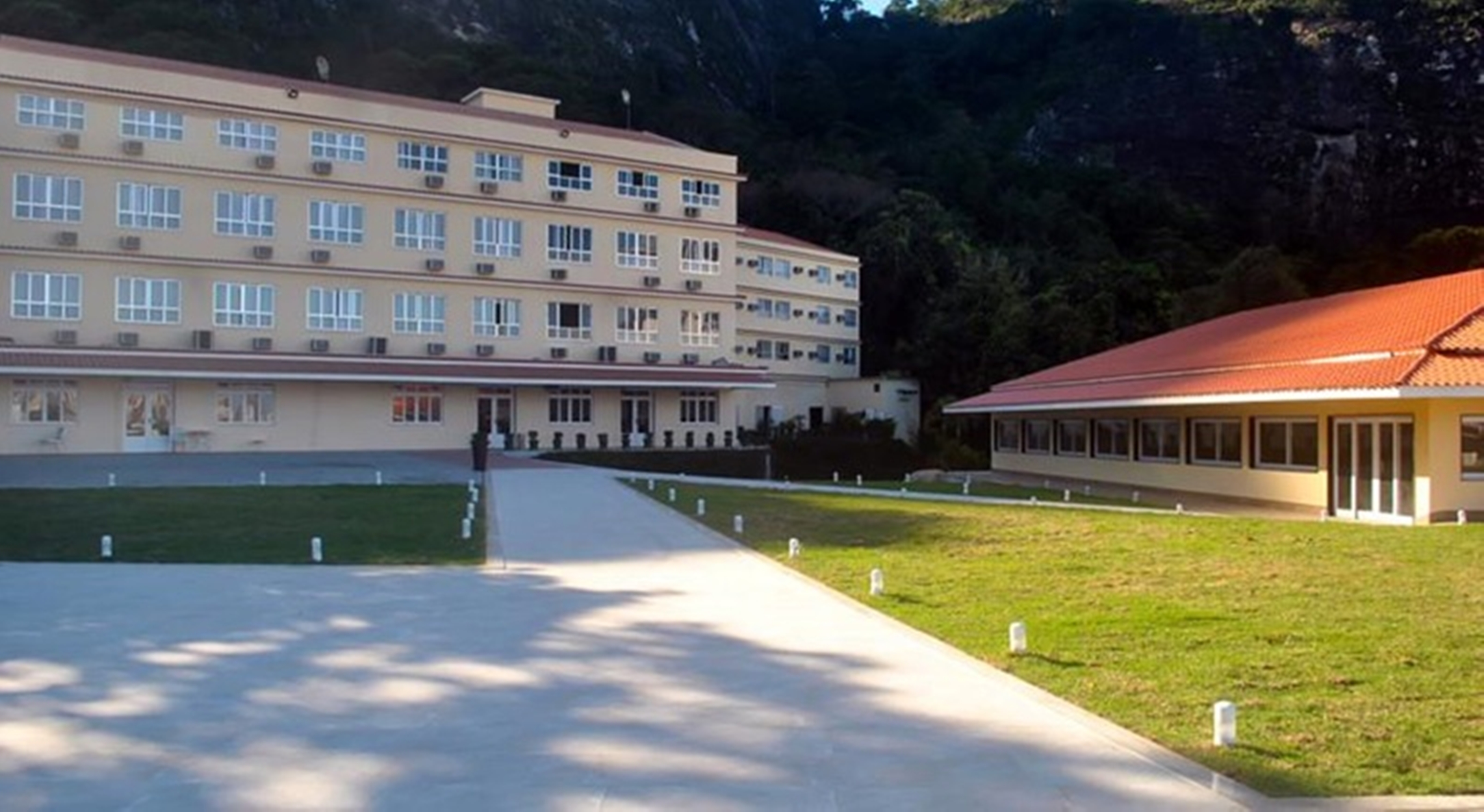 Hotel Serramar