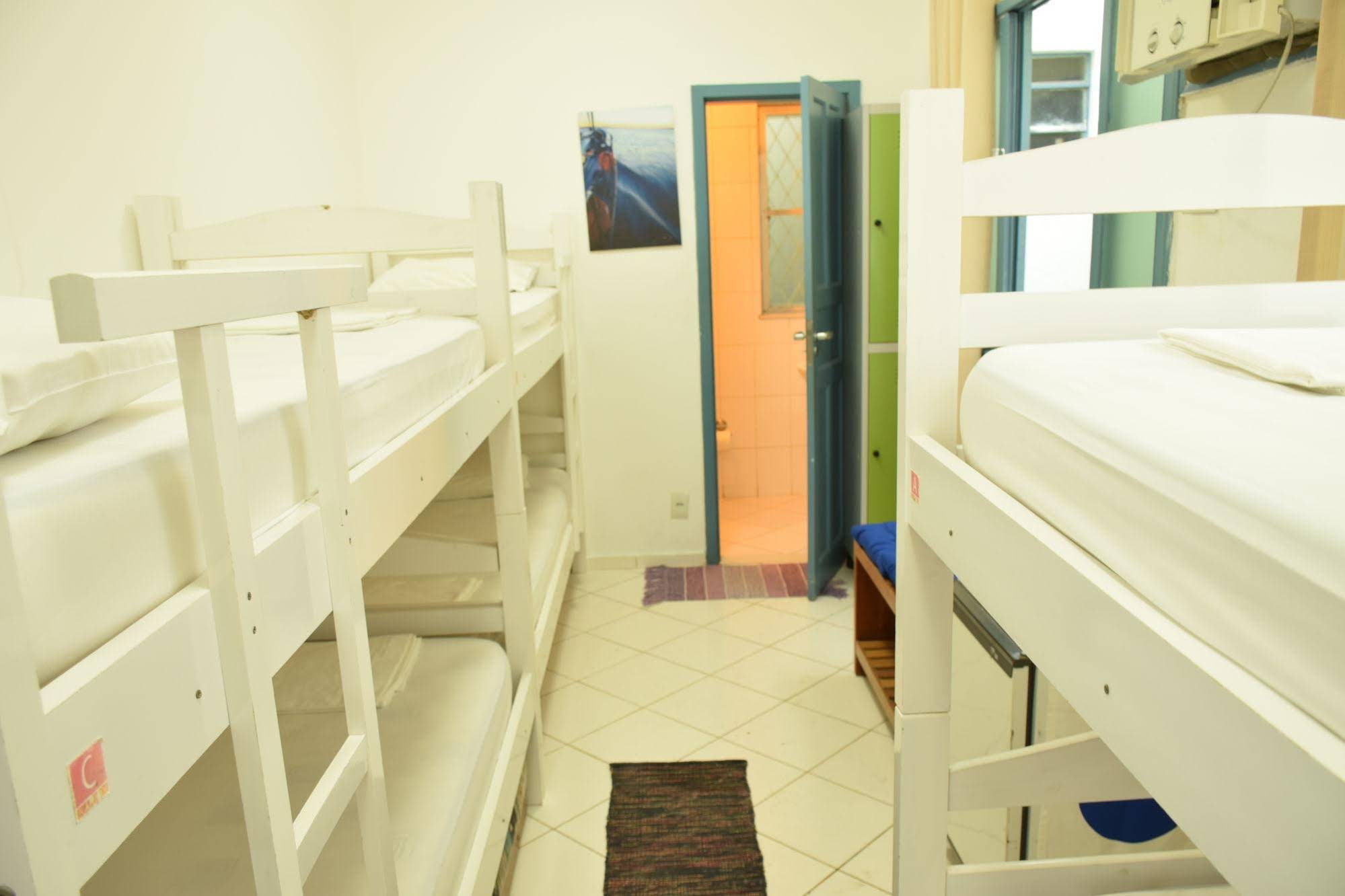 Kariok Hostel