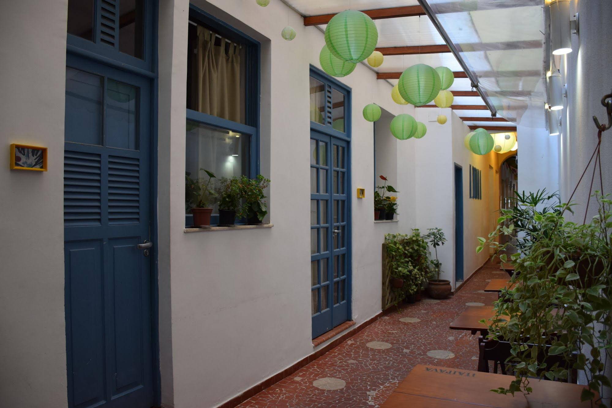 Kariok Hostel