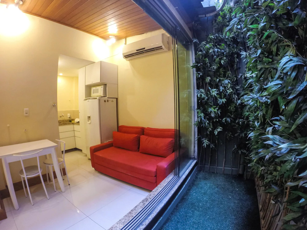 Leblon Garden Studio