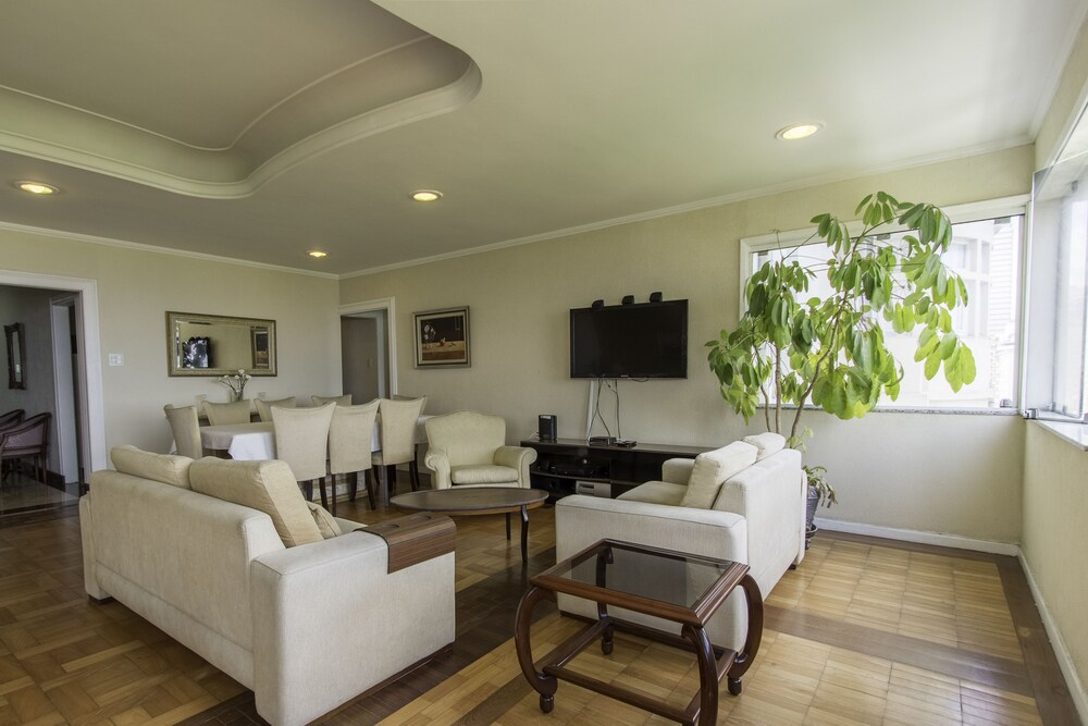LineRio Copacabana Family Residence 350