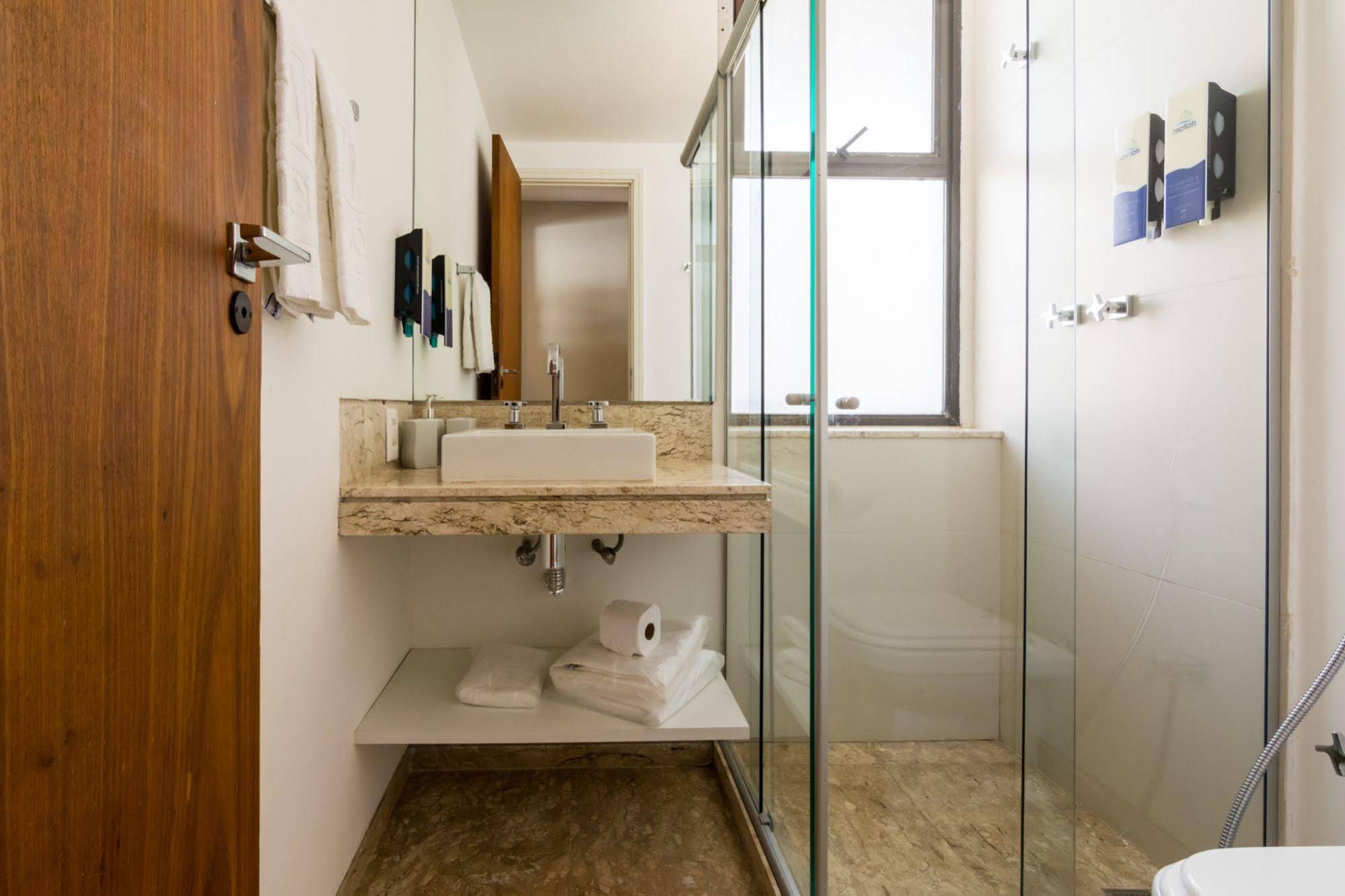 Country Residence Service