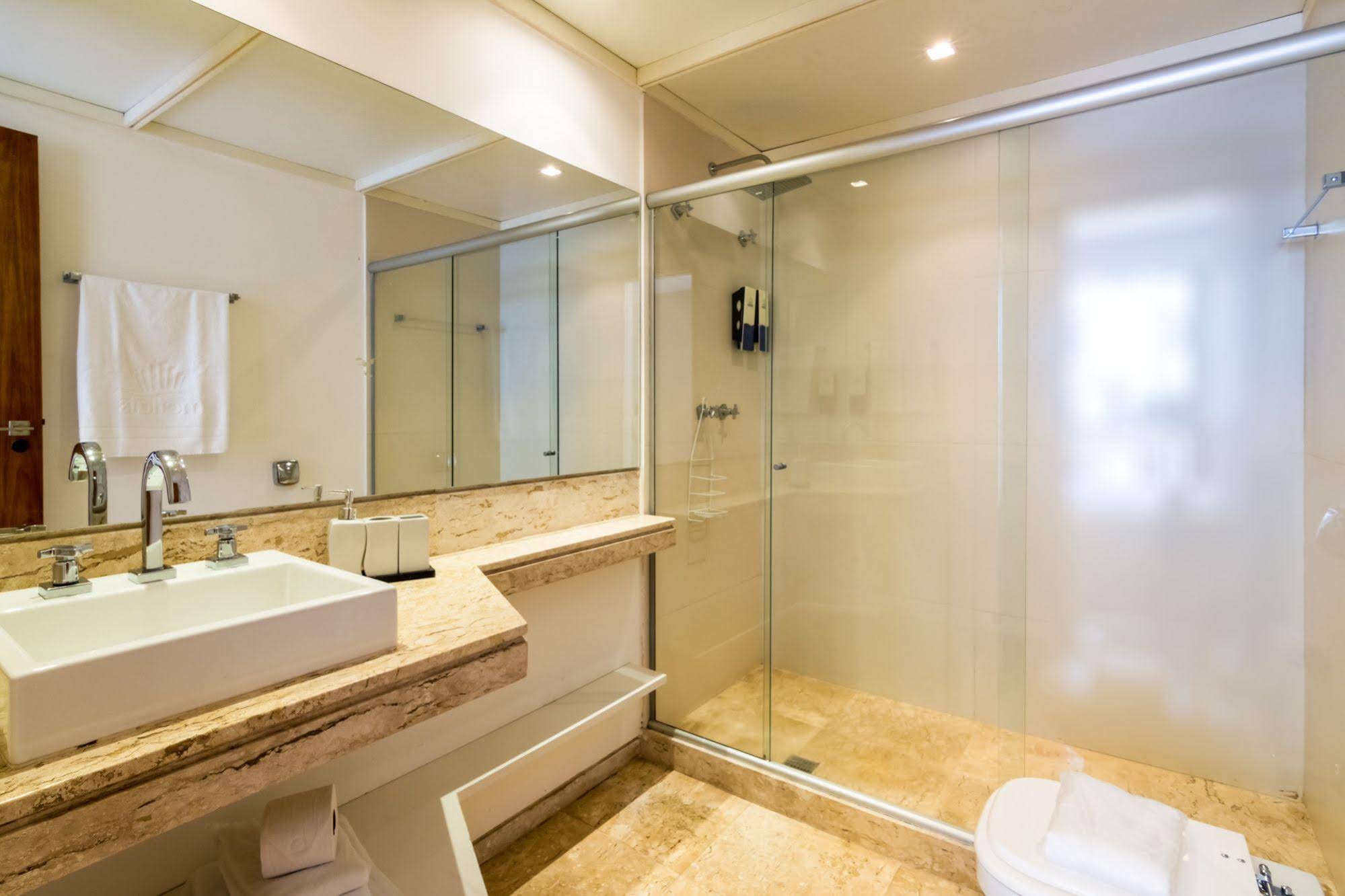 Country Residence Service