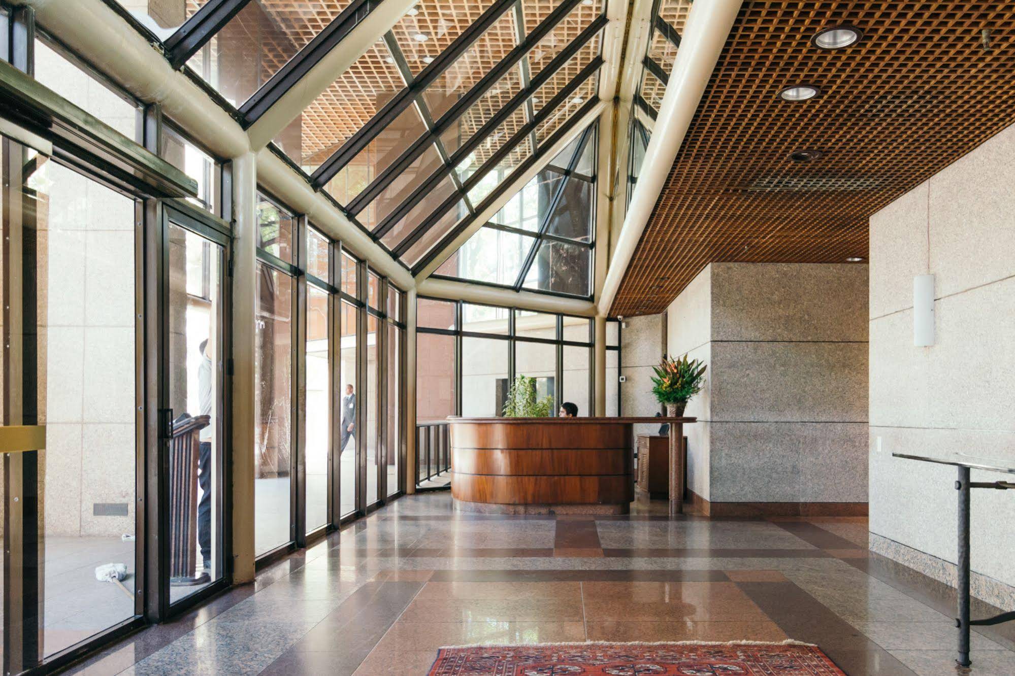 Country Residence Service