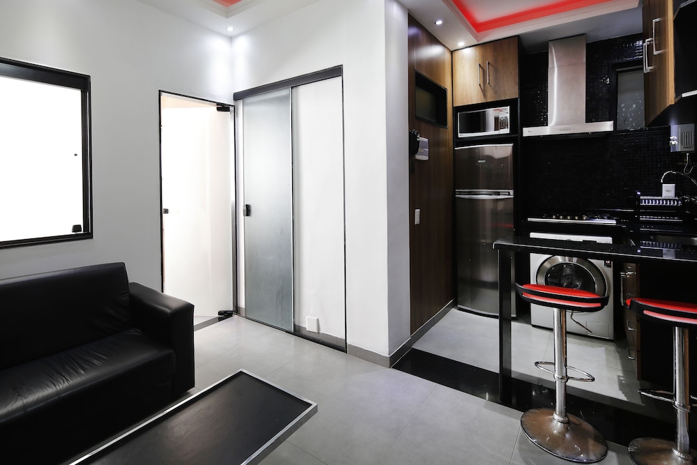 Miami Center by Rio Rentals