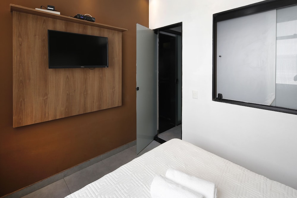 Miami Center by Rio Rentals