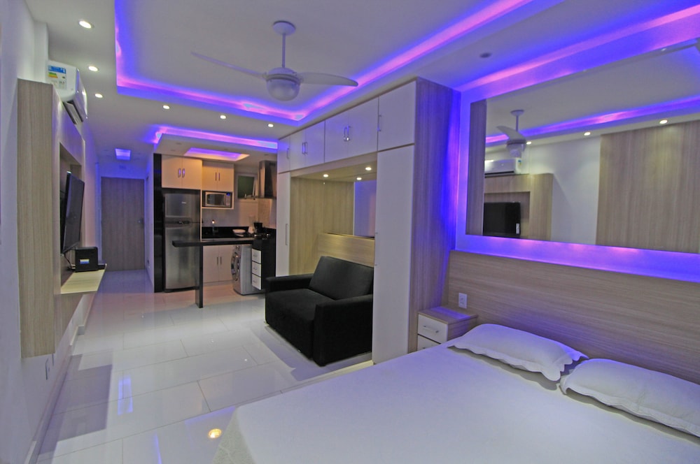 Miami Center by Rio Rentals