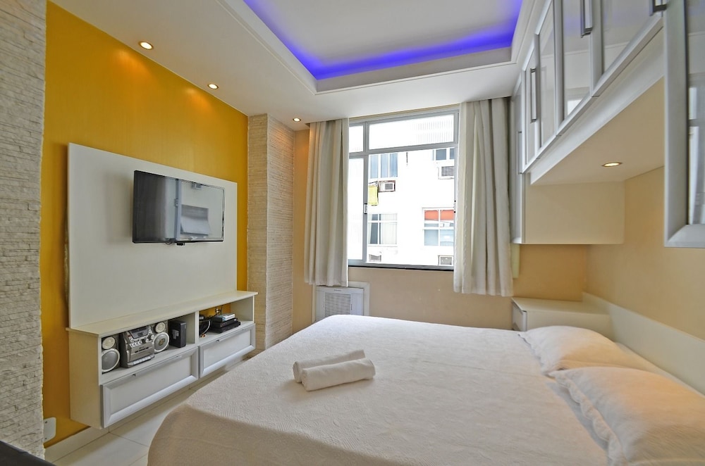 Miami Center by Rio Rentals