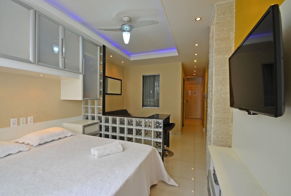 Miami Center by Rio Rentals
