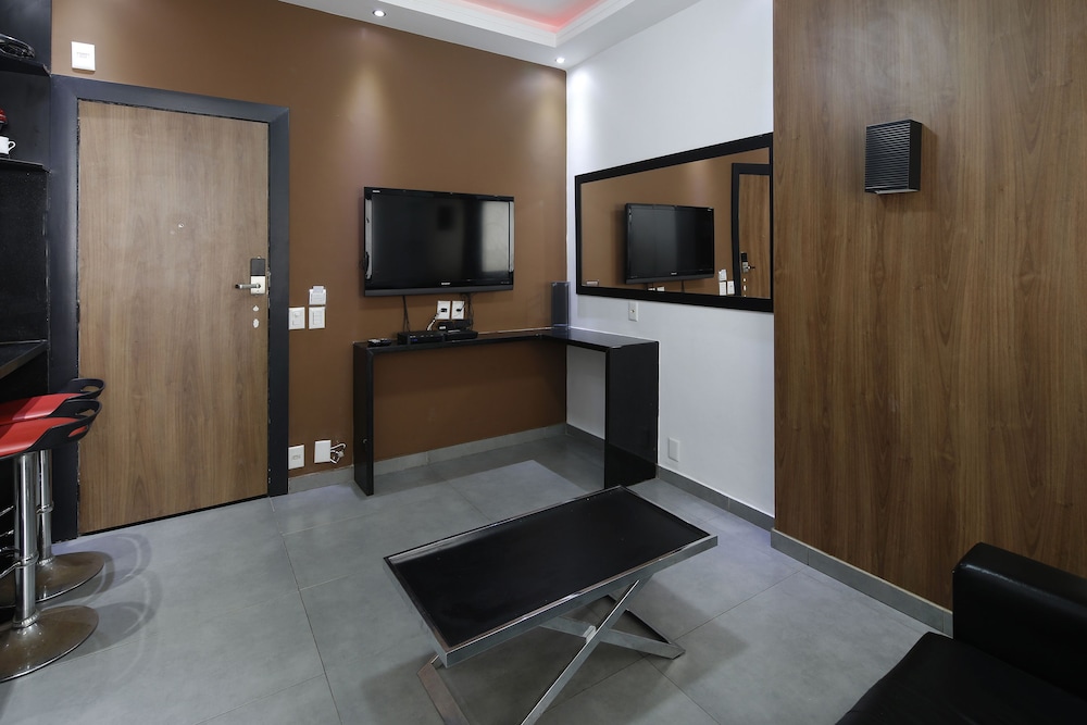 Miami Center by Rio Rentals
