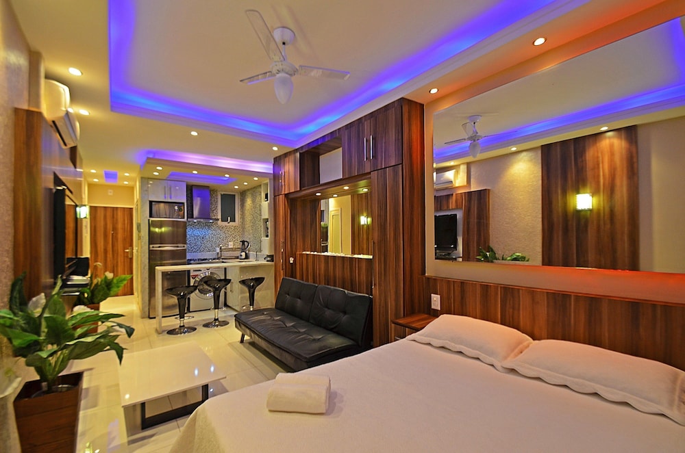Miami Center by Rio Rentals