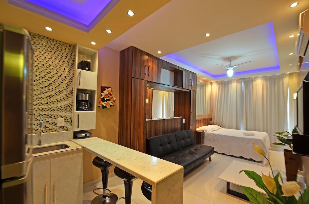 Miami Center by Rio Rentals