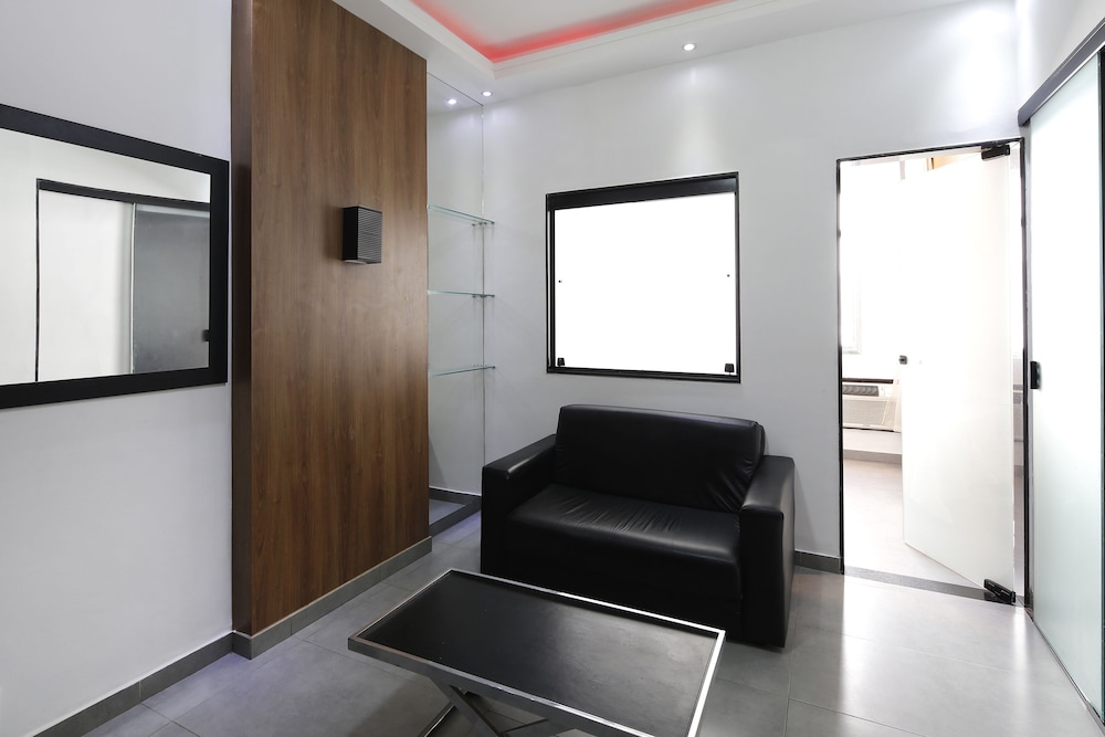 Miami Center by Rio Rentals