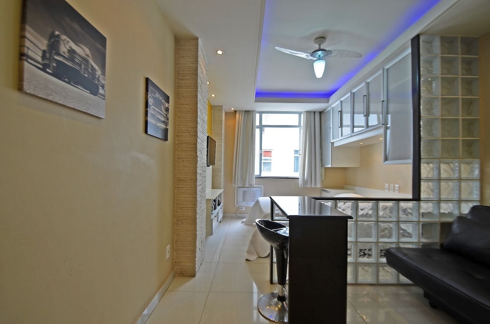 Miami Center by Rio Rentals