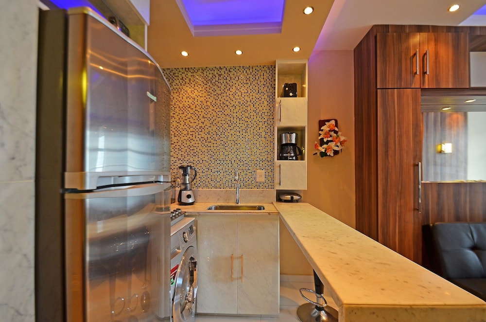 Miami Center by Rio Rentals