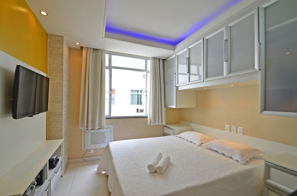 Miami Center by Rio Rentals