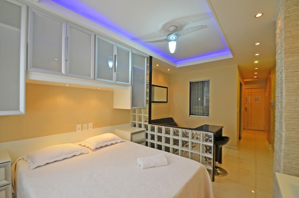 Miami Center by Rio Rentals