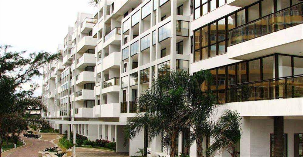 Next Condominio by MC Flats