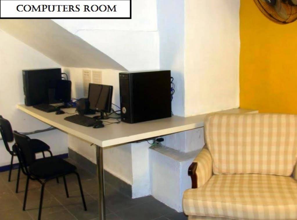 Samba Green Hostel