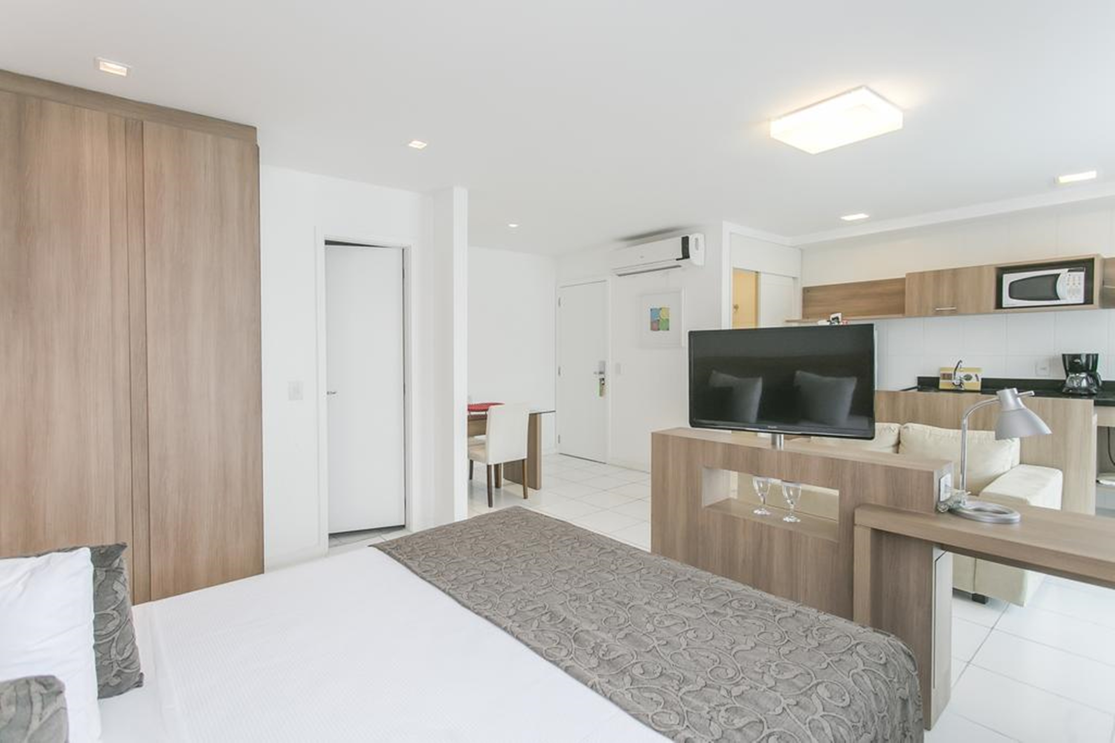 Verano Stay by eSuites