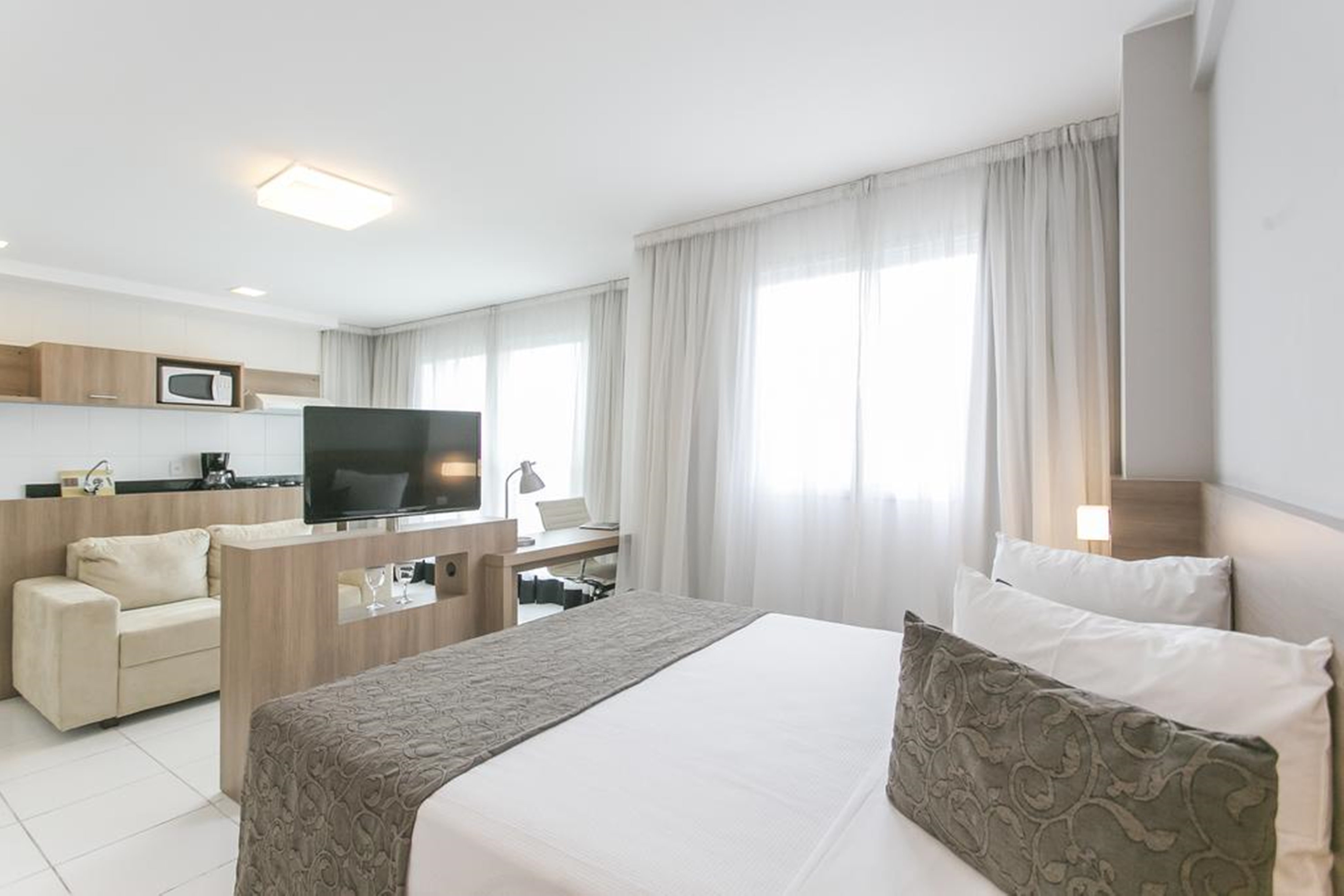 Verano Stay by eSuites