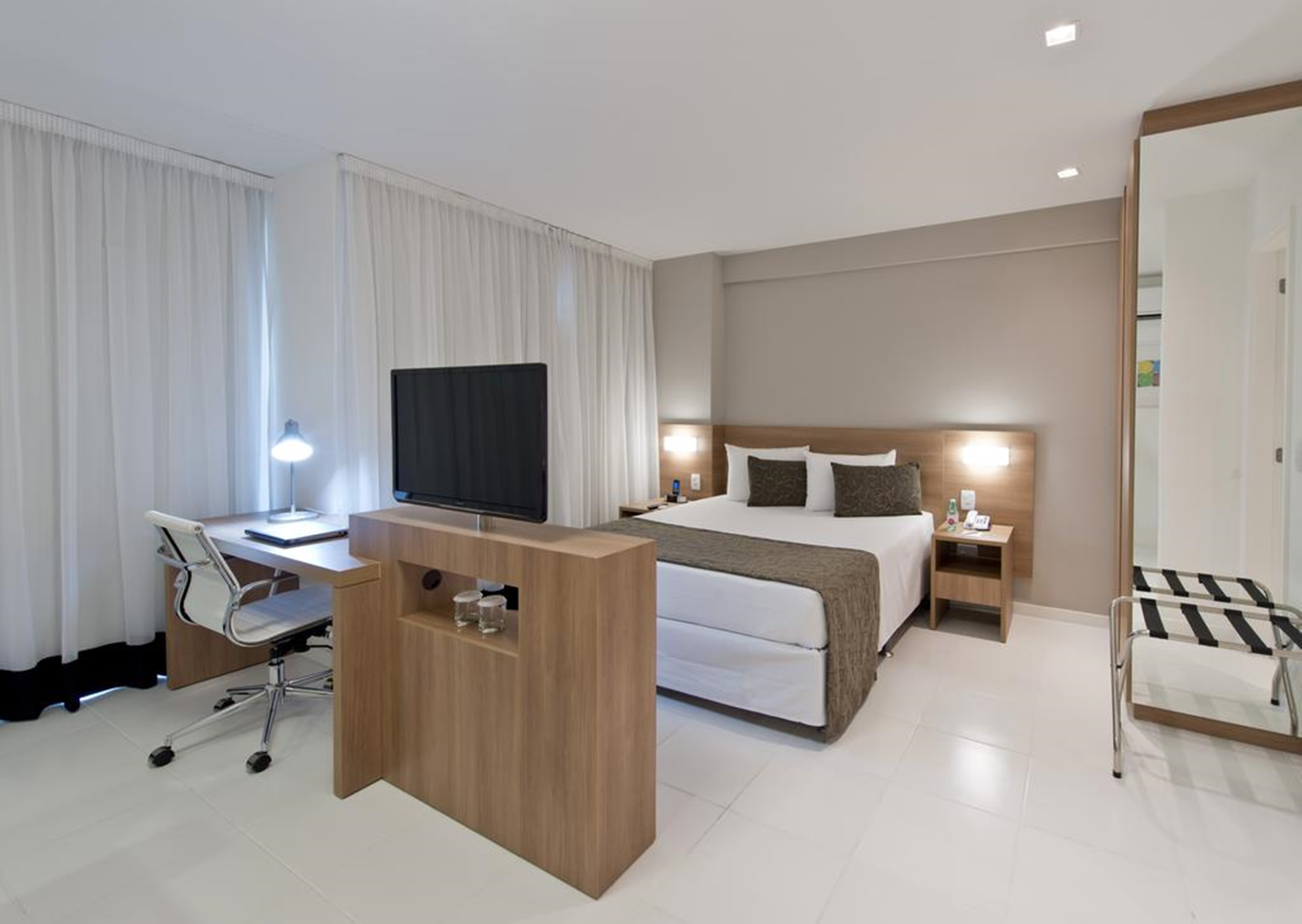 Verano Stay by eSuites