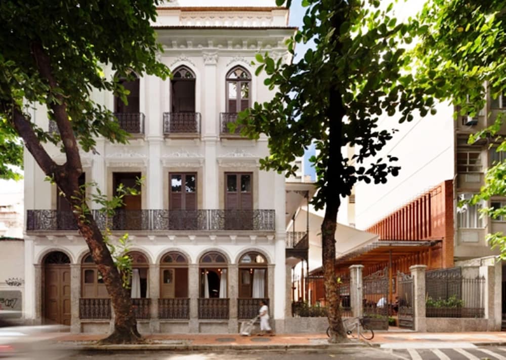 Villa 25 Hostel & Suites